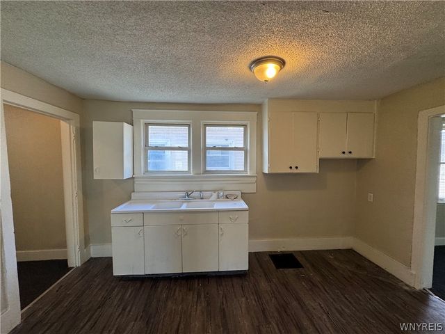 745 19th Street, Niagara Falls, NY 14301
