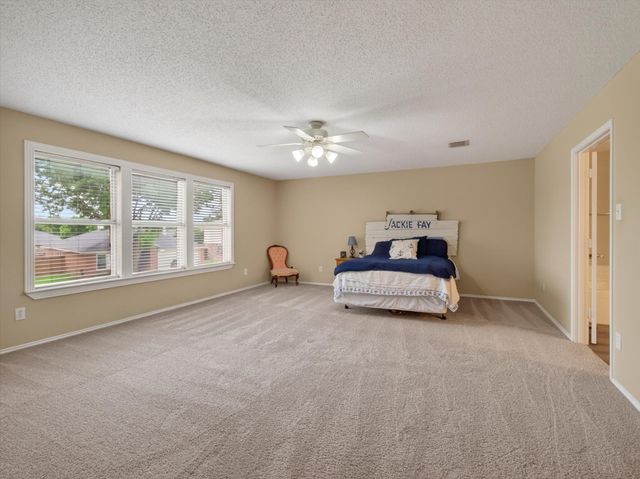 2405 Chestnut Drive, Little Elm, TX 75068
