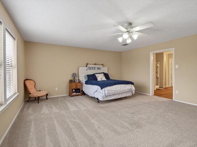 2405 Chestnut Drive, Little Elm, TX 75068