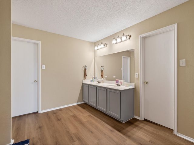 2405 Chestnut Drive, Little Elm, TX 75068