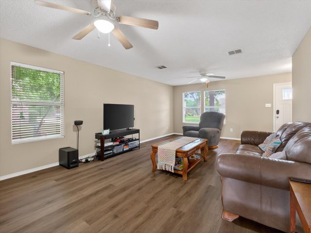 2405 Chestnut Drive, Little Elm, TX 75068