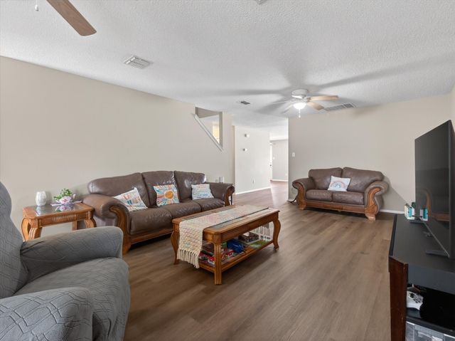 2405 Chestnut Drive, Little Elm, TX 75068