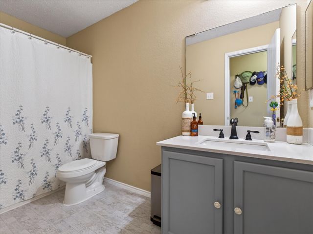 2405 Chestnut Drive, Little Elm, TX 75068