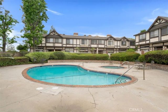 20737 Roscoe Boulevard 701, Winnetka, CA 91306