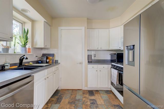 926 N Kenwood Avenue, Royal Oak, MI 48067