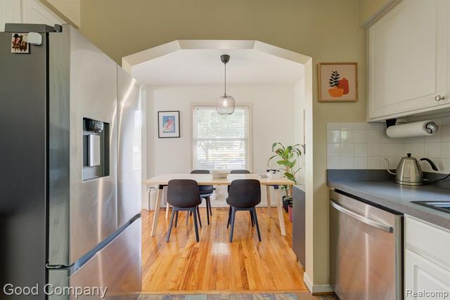 926 N Kenwood Avenue, Royal Oak, MI 48067