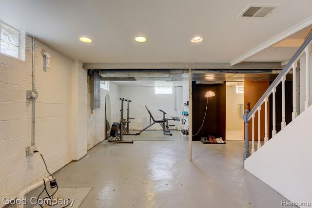 926 N Kenwood Avenue, Royal Oak, MI 48067