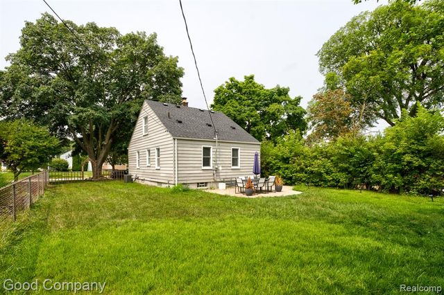 926 N Kenwood Avenue, Royal Oak, MI 48067