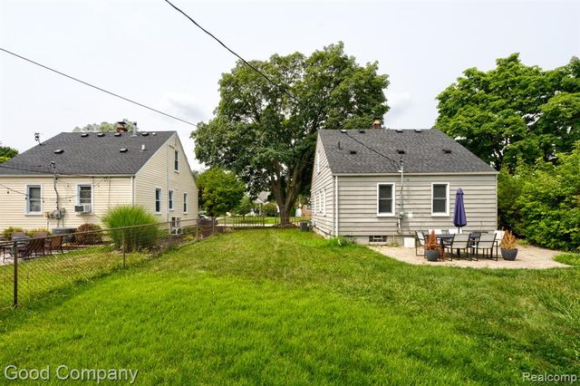 926 N Kenwood Avenue, Royal Oak, MI 48067
