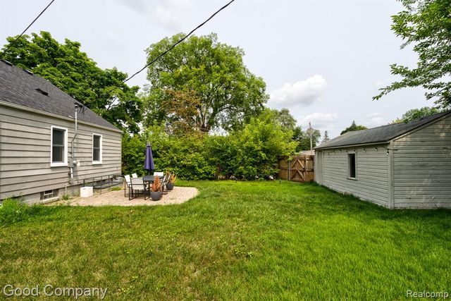 926 N Kenwood Avenue, Royal Oak, MI 48067