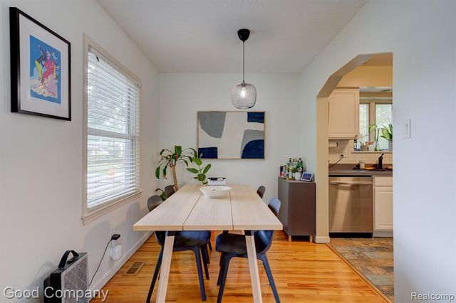 926 N Kenwood Avenue, Royal Oak, MI 48067