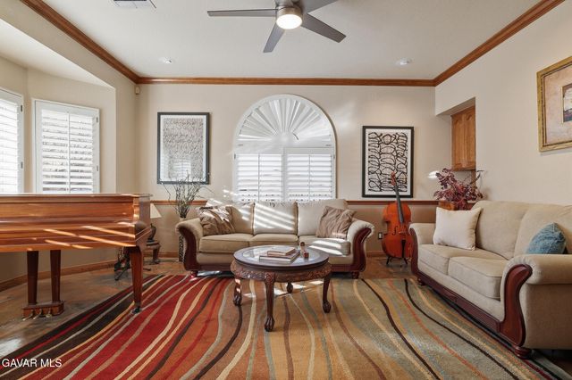 42060 Jenny Lane, Lancaster, CA 93536