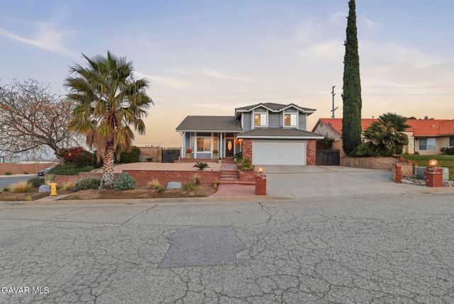 42060 Jenny Lane, Lancaster, CA 93536