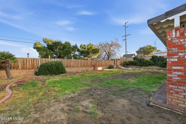 42060 Jenny Lane, Lancaster, CA 93536