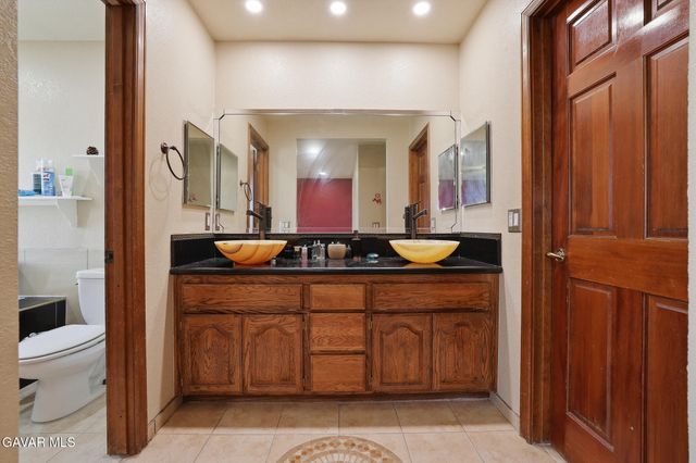 42060 Jenny Lane, Lancaster, CA 93536