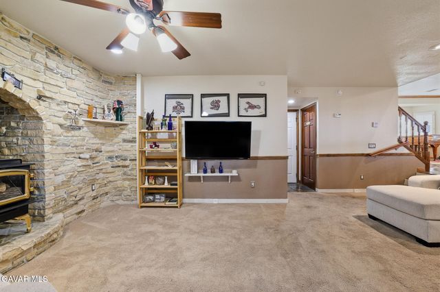 42060 Jenny Lane, Lancaster, CA 93536