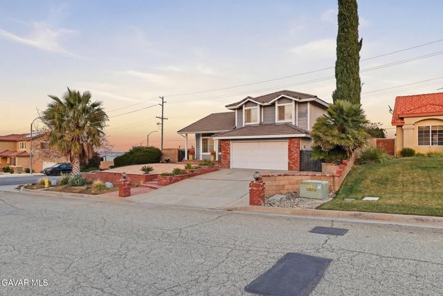 42060 Jenny Lane, Lancaster, CA 93536