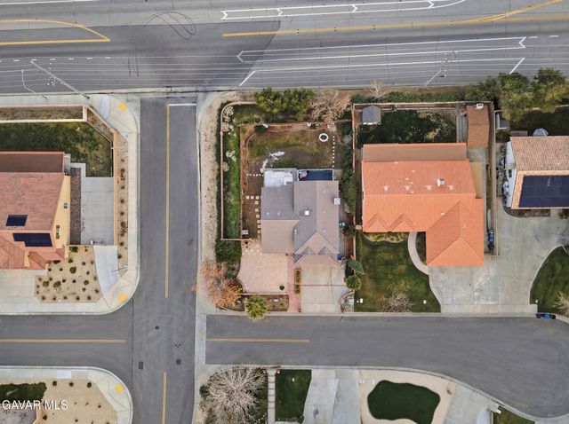 42060 Jenny Lane, Lancaster, CA 93536