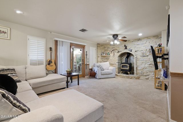 42060 Jenny Lane, Lancaster, CA 93536