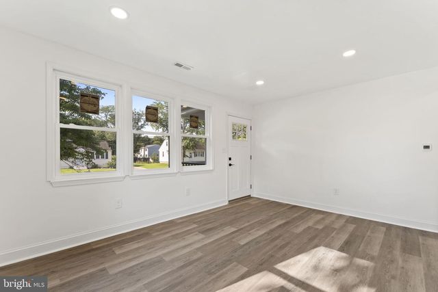 353 FLORENCE BLVD, Williamstown, NJ 08094