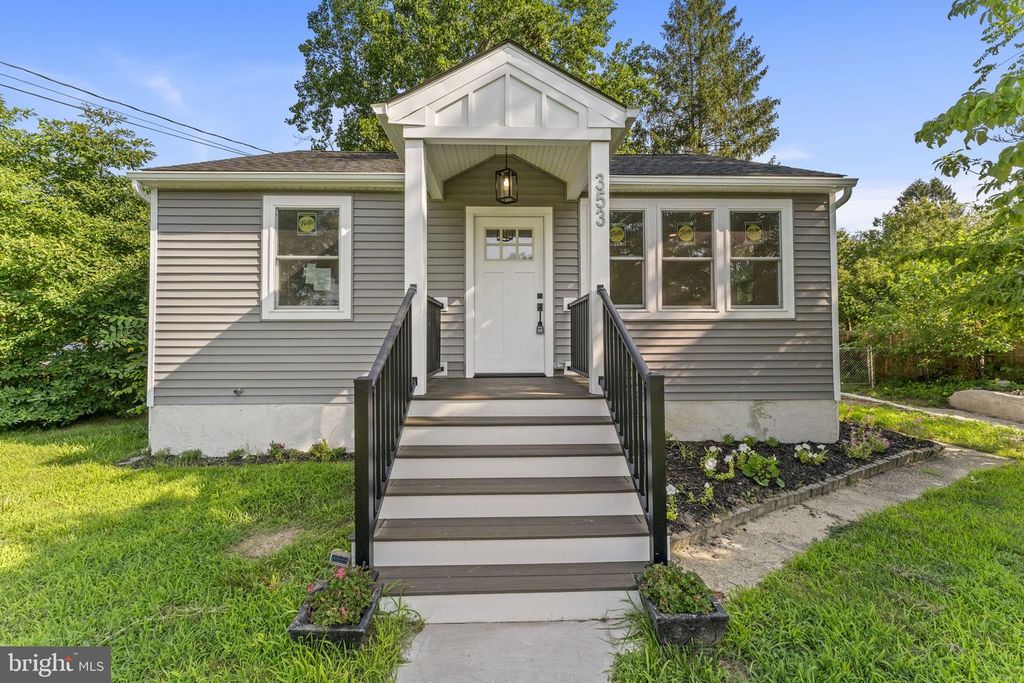 353 FLORENCE BLVD, Williamstown, NJ 08094