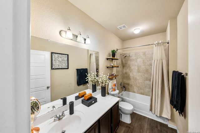 10918 Airmen, Converse, TX 78109