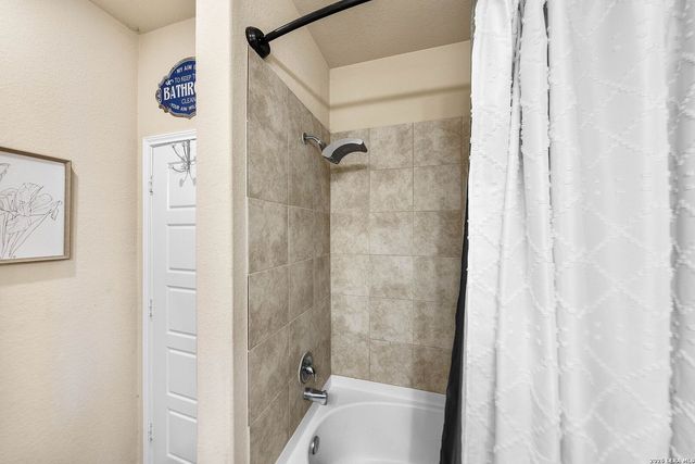 10918 Airmen, Converse, TX 78109