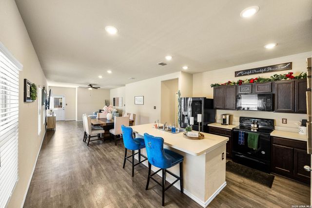 10918 Airmen, Converse, TX 78109