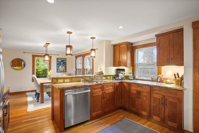 50 Grove Hill Park, Newton, MA 02460