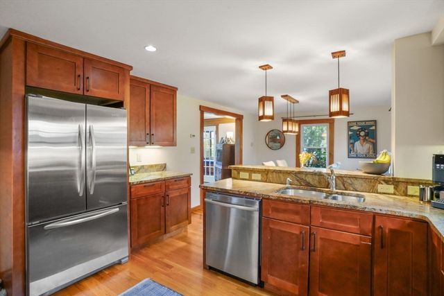 50 Grove Hill Park, Newton, MA 02460