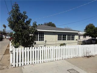 7563 Lincoln Avenue, Riverside, CA 92504