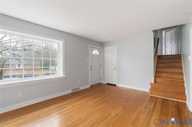 4206 Redbank Rd, Sandston, VA 23150