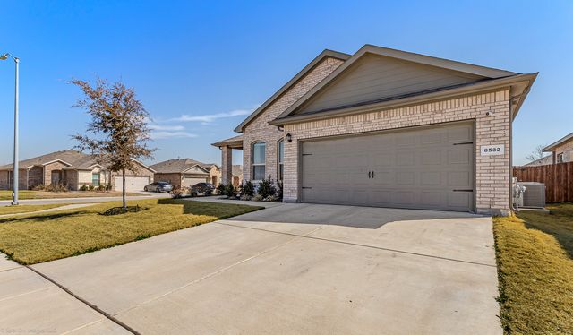 8532 Sandy Park Drive, Fort Worth, TX 76179