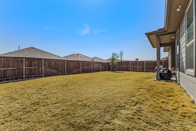 8532 Sandy Park Drive, Fort Worth, TX 76179