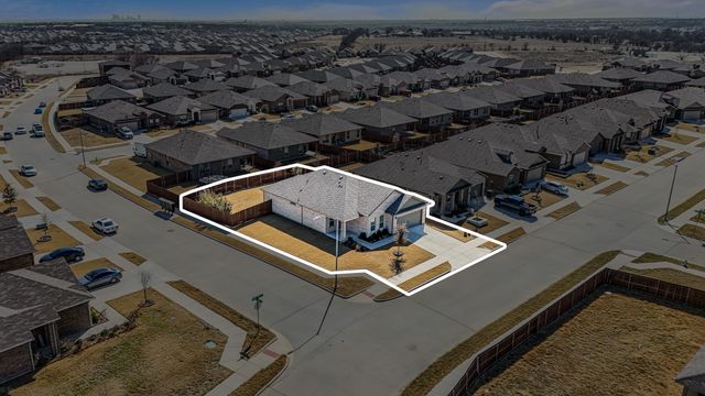 8532 Sandy Park Drive, Fort Worth, TX 76179