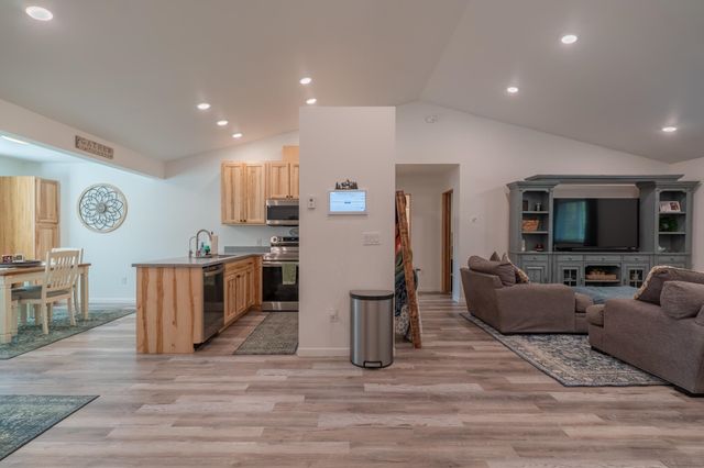 2400 HEARTLAND AVENUE, North Pole, AK 99705