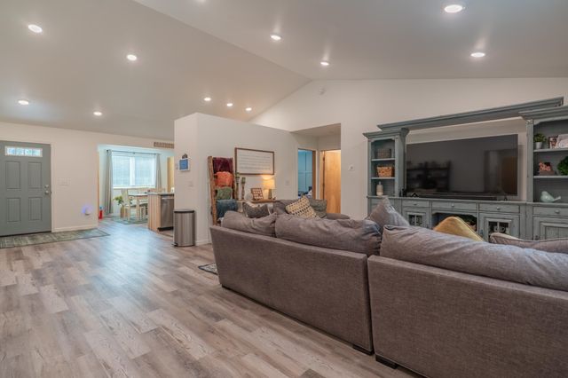 2400 HEARTLAND AVENUE, North Pole, AK 99705