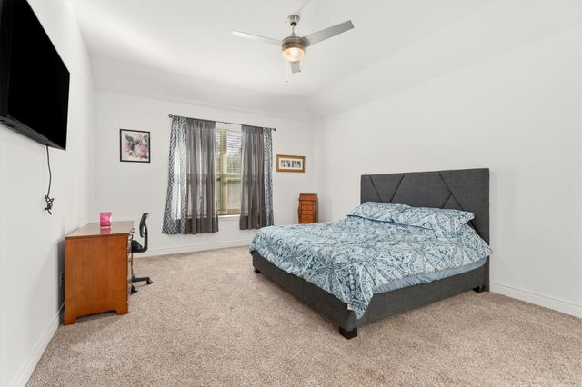 992 Youth Water Road, Montgomery, TX 77316