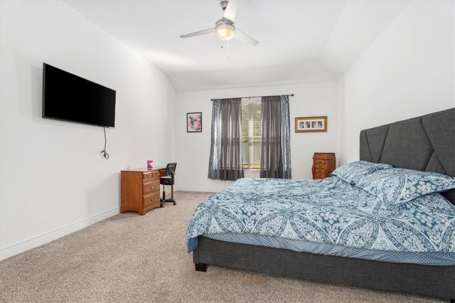 992 Youth Water Road, Montgomery, TX 77316