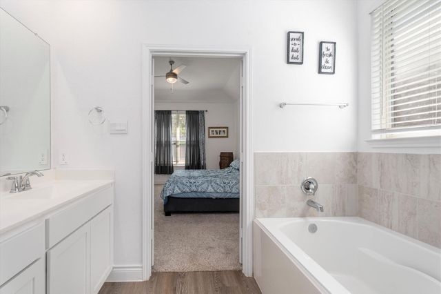 992 Youth Water Road, Montgomery, TX 77316