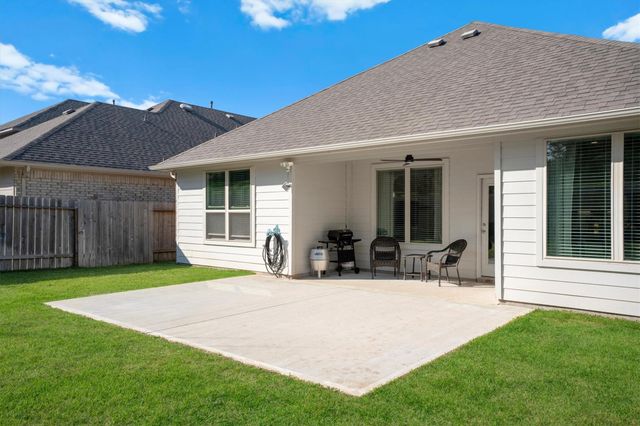 992 Youth Water Road, Montgomery, TX 77316