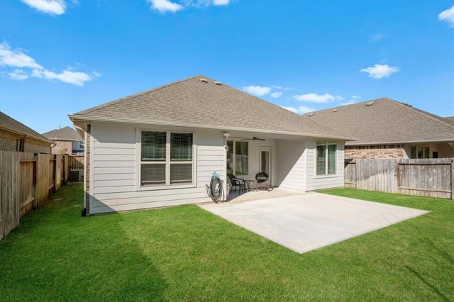 992 Youth Water Road, Montgomery, TX 77316