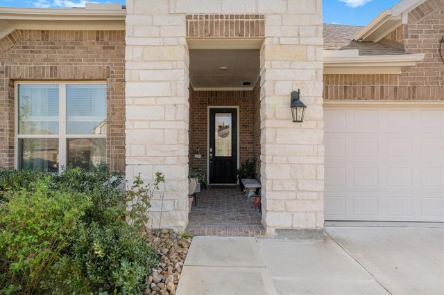 992 Youth Water Road, Montgomery, TX 77316