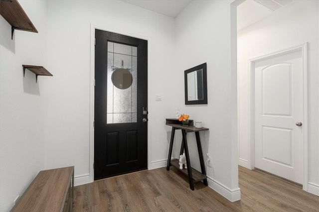 992 Youth Water Road, Montgomery, TX 77316