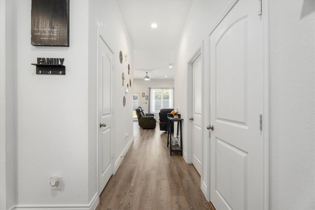 992 Youth Water Road, Montgomery, TX 77316