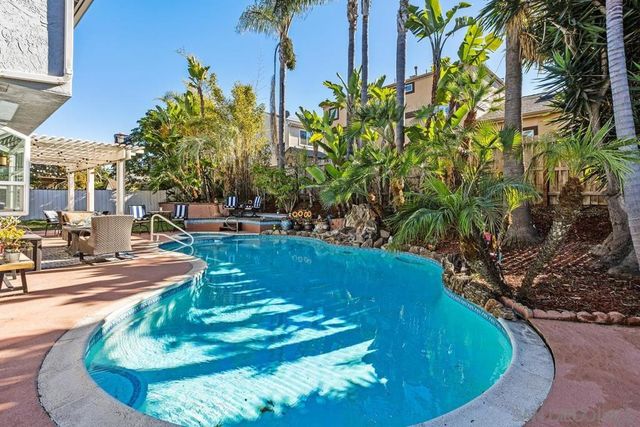 4475 Saint Andrews Place, Oceanside, CA 92057
