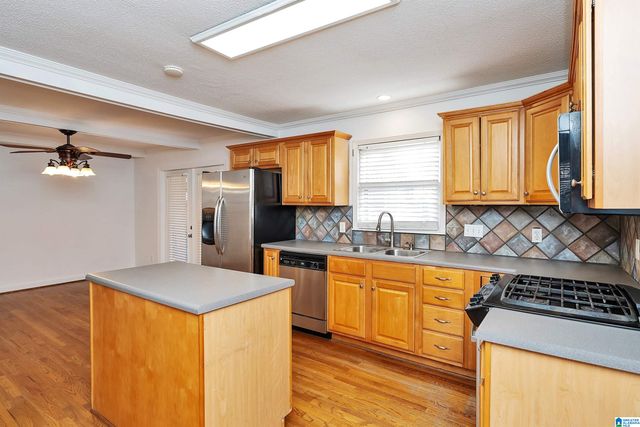 1327 3RD AVENUE SW, Alabaster, AL 35007