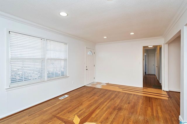 1327 3RD AVENUE SW, Alabaster, AL 35007