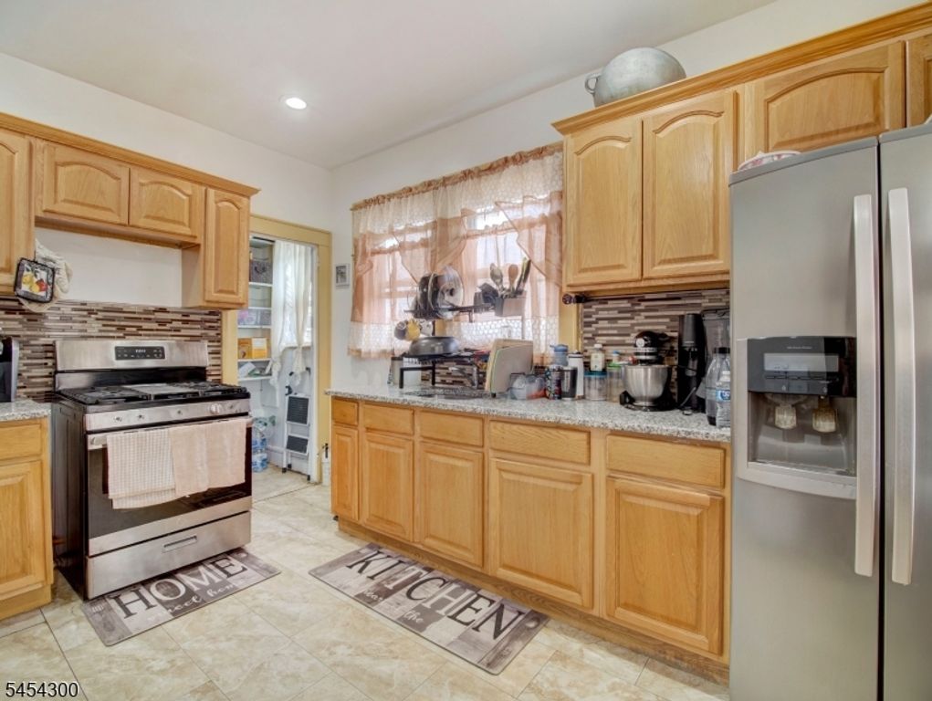 42 Tichenor Ter, Irvington Twp., NJ 07111 — photo 3