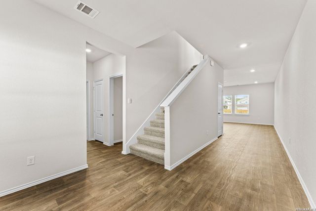 221 Scott Square, San Antonio, TX 78245